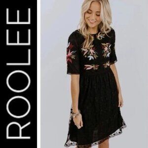 Roolee Naomi Black Lace Floral Embroidered - Sz Small